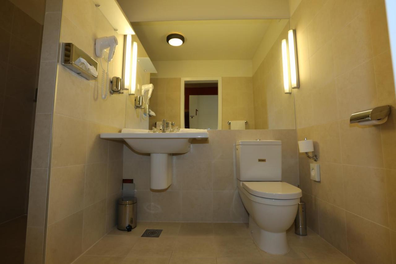 Hotel Ravna Gora Εξωτερικό φωτογραφία